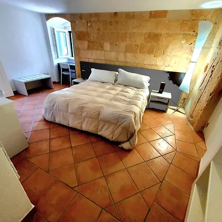 Affittacamere Sassolino Dimora Storica 4*