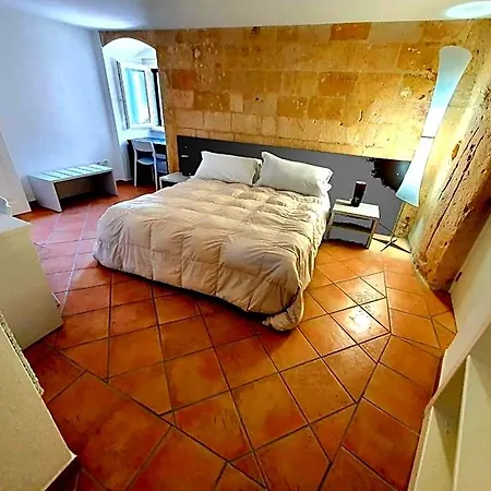 Sassolino Dimora Storica 4*
