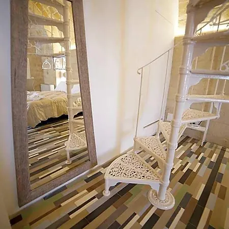 Guest house Sassolino Dimora Storica 4*