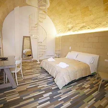 Sassolino Dimora Storica 4*